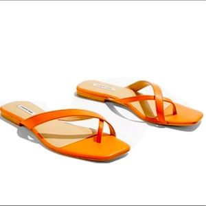 Country Road Leather Orange Sandals Size 9 BNWT